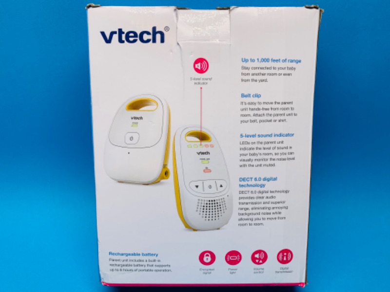 Photo 2 of 804469…vtech digital audio monitor with box