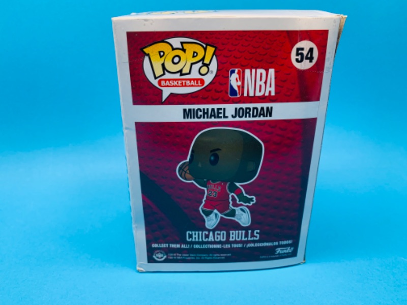 Photo 4 of 804485…Funko pop Michael Jordan vinyl figure in original box. Box has some minor damage 