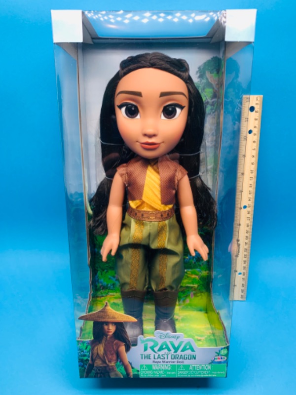 Photo 1 of 804536… .Disney Raya and the last dragon 14 inch warrior doll in original box 