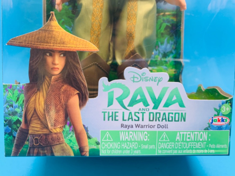 Photo 2 of 804536… .Disney Raya and the last dragon 14 inch warrior doll in original box 