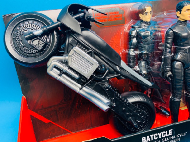 Photo 4 of 804539…the Batman Xlarge batcycle and four 12” action figures in original package 