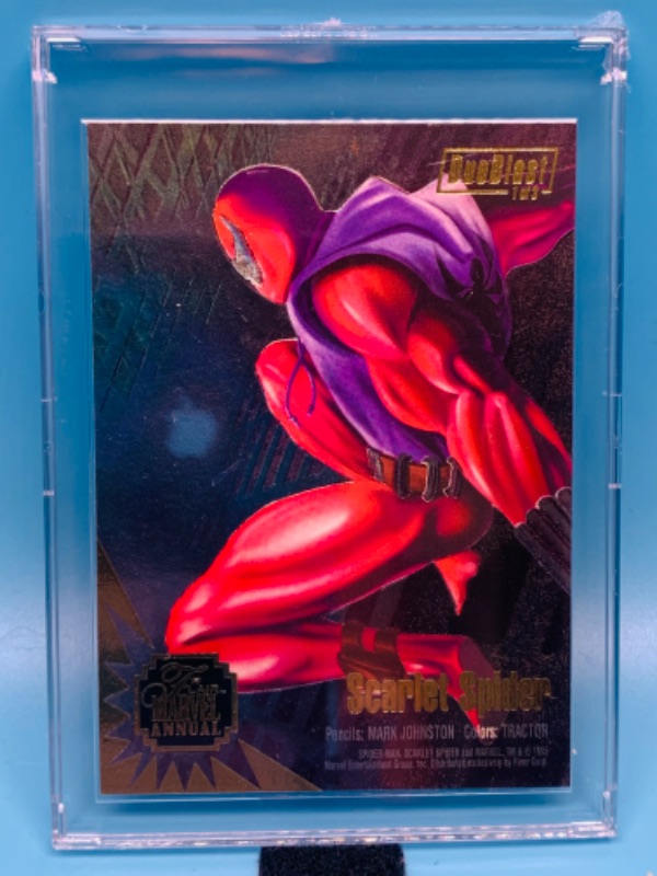 Photo 2 of 804546…flair marvel annual spider-Man Scarlet spider duo blast card 1 in hard plastic case