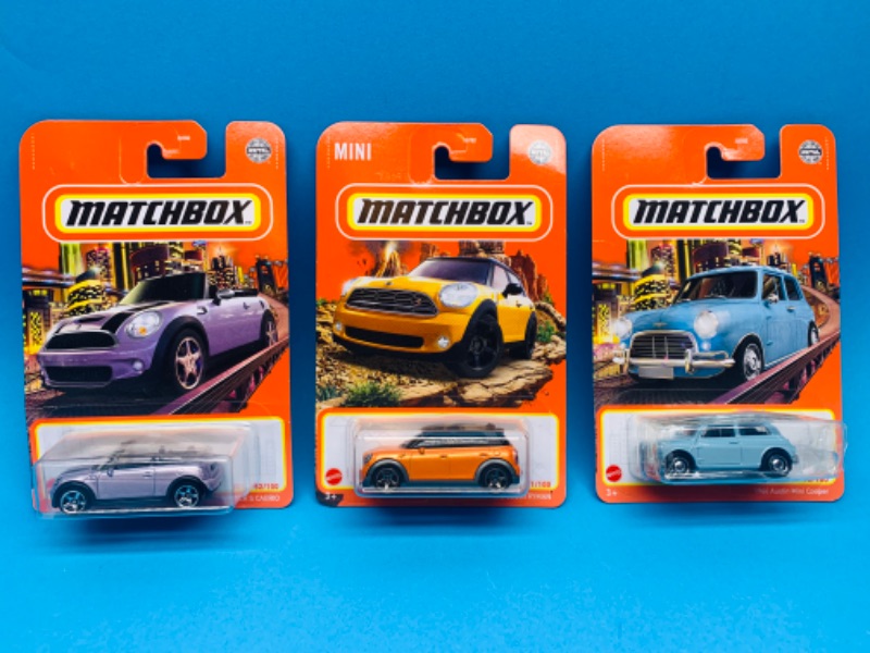 Photo 1 of 804630…3 matchbox Diecast mini coopers in original packages