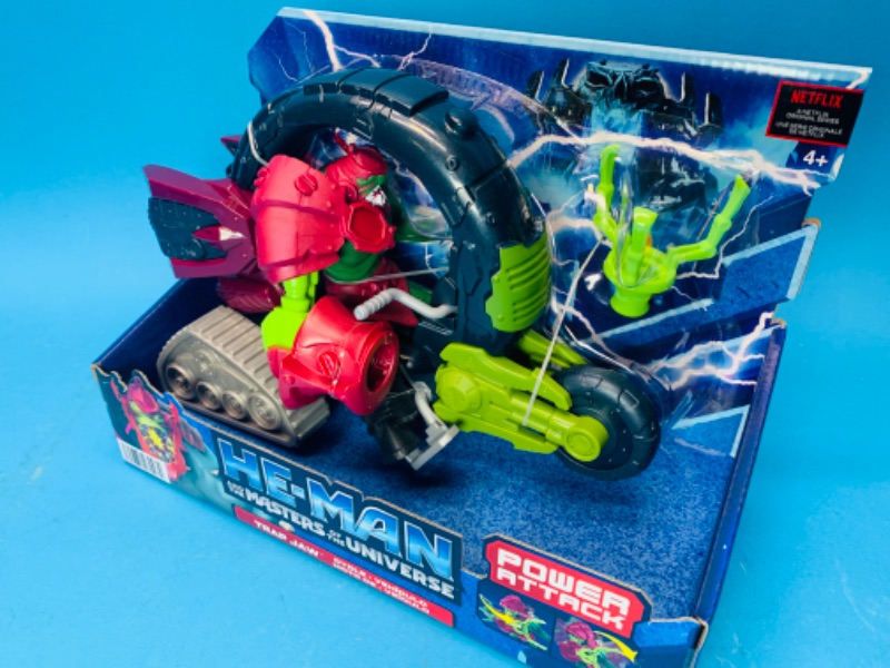 Photo 3 of 804641… he- man masters of the universe trap jaw and cycle pull and release moving parts in original box 