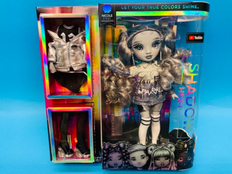 Photo 3 of 804872…rainbow High Nicole Steel doll with outfits 