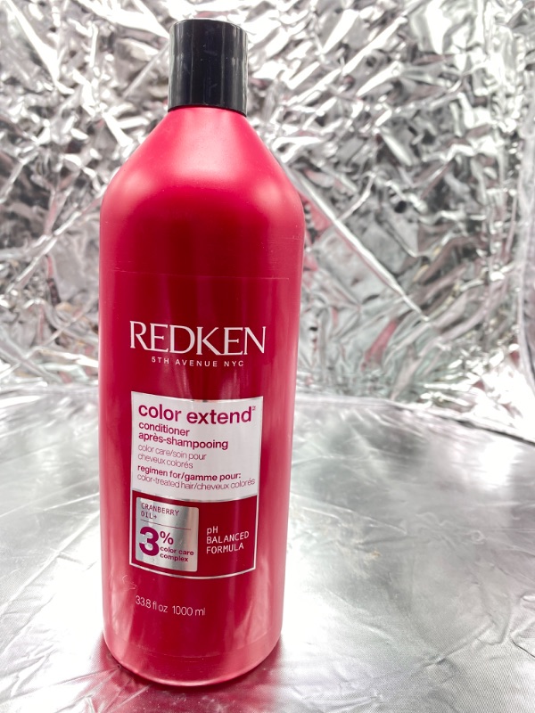 Photo 3 of Redken Color Extend Conditioner, Detangles & Smooths Hair While Protecting Color From Fading , 33.8 Fl Oz (Container Slightly Dented) NEW 