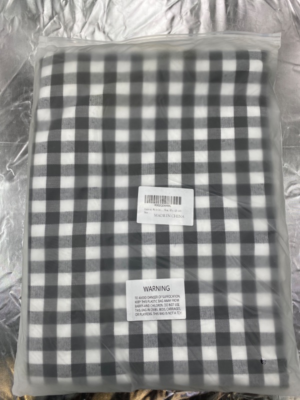 Photo 2 of 60x120  Table Cloth?Oil Stain Prevention Table Cloth for Pinics and Parties?Black and White?NEW 
