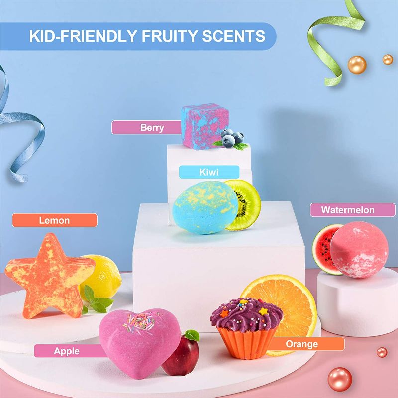 Photo 2 of Set, DUAIU Fizzy Bubble Bath 6pcs Bath Bomb Set for Kids Organic & Natural Bath Bombs with Essential Oils Kid-Friendly Fruit Fragrance and a Bathing Mesh Ball NEW 