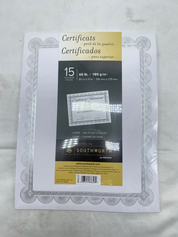 Photo 2 of Southworth Premium Spiro Design 8.5 x 11 Certificates, White/Silver, 15/Pack (CTP2W) NEW                                                                                                                                                          