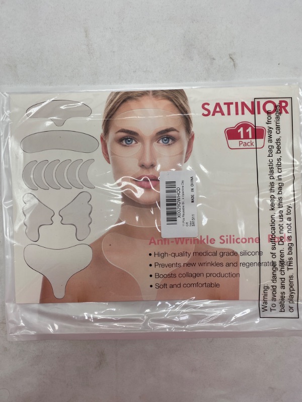 Photo 2 of SATINIOR 11 Pieces Reusable Silicone Chest Wrinkle Pads Patches, Silicone Neck Wrinkle Patches Pad Forehead Pad Set Cleavage Pad Eye Cheek Stick Valentine's Day Gift NEW 