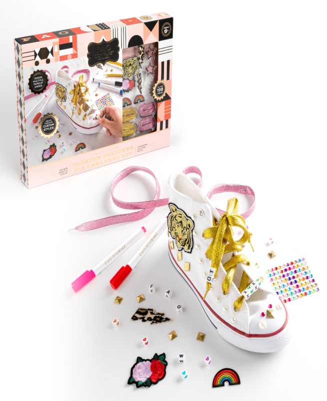 Photo 1 of Fao Schwarz Fashion Designer Custom Shoe Decorating Sneaker Set
Set includes - 5 fabric markers, 8 patches, 4 shoelaces (2 gold-tone. 2 pink.), 62 alphabet beads, 24 heart beads, 30 imitation pearls (15 large. 15 small.), 48 spikes (24 gold-tone. 24 silve