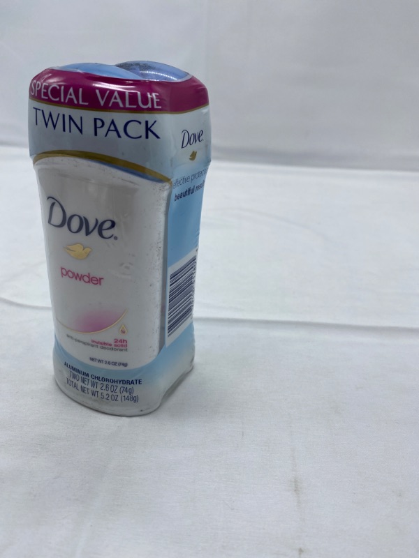 Photo 3 of Dove Deodorant 2.6 Ounce Invisible Solid Powder (76ml) (2 Pack) NEW 