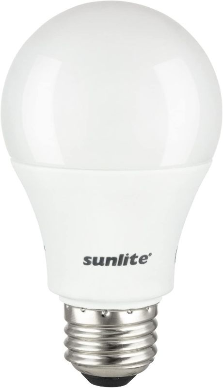 Photo 1 of Sunlite A19/LED/10W/50K/220V LED A19 Household 10W (60W Equivalent) Medium (E27) Base Light Bulb, 5000K, Super White NEW 