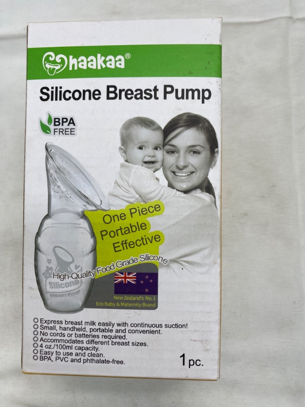 Photo 4 of haakaa Manual Breast Pump for Breastfeeding 4oz/100ml NEW 