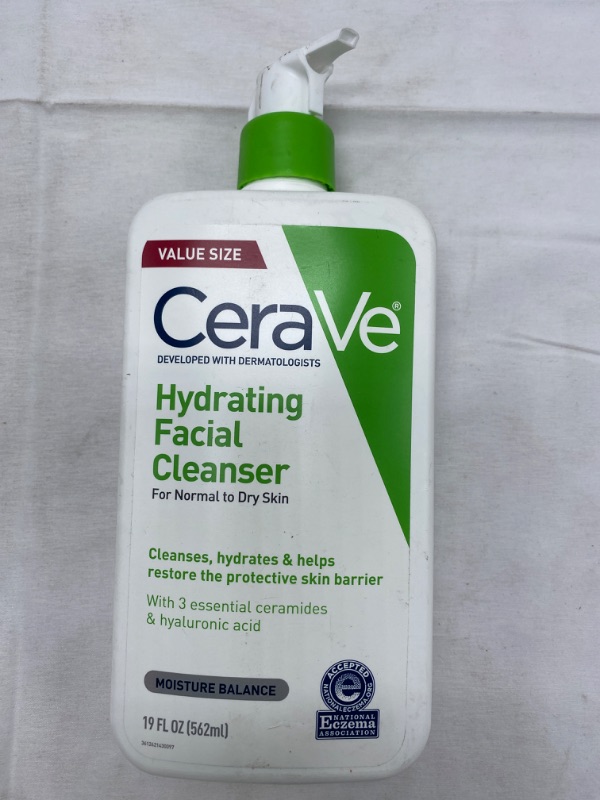 Photo 3 of CeraVe Hydrating Cream-to-Foam Cleanser | Hydrating Makeup Remover and Face Wash With Hyaluronic Acid | Fragrance Free Non-Comedogenic | 19 Fluid Ounce
Visit the CeraVe Store NEW 