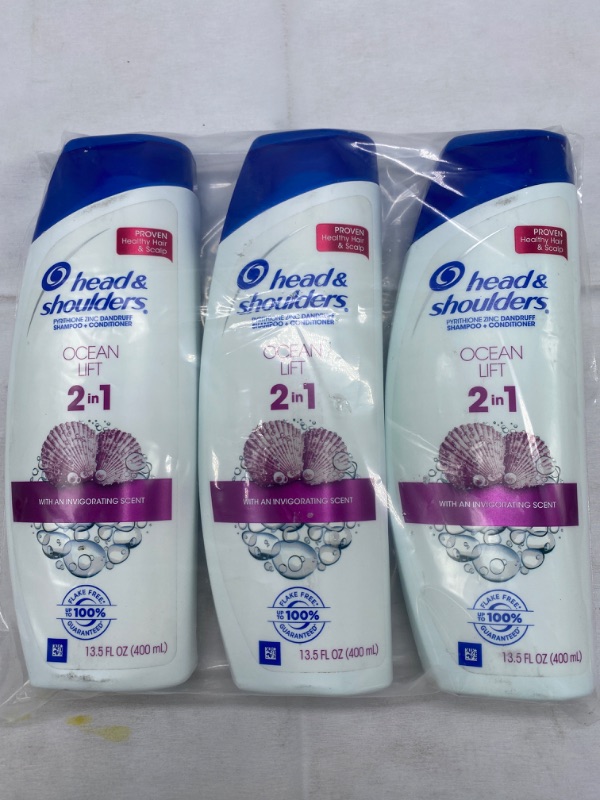 Photo 3 of Head and Shoulders 2 in 1 Shampoo Conditioner, Ocean Lift, 13.5 fl oz (3-Pack) New