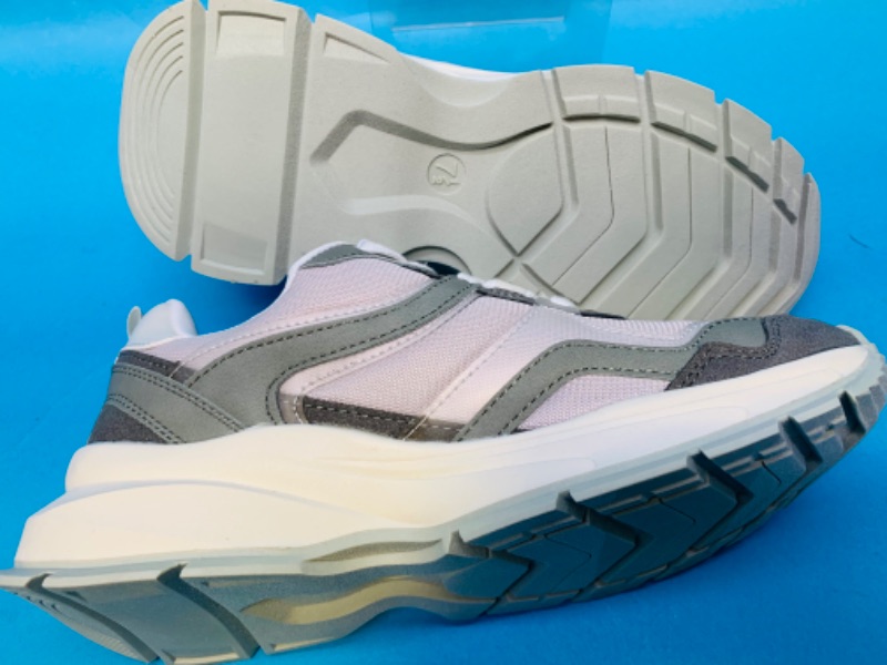 Photo 1 of 826655…ladies size 7.5 memory foam sneaker shoes 