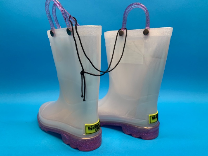 Photo 2 of 826821… kids waterproof light up boots size 9 Western Chief