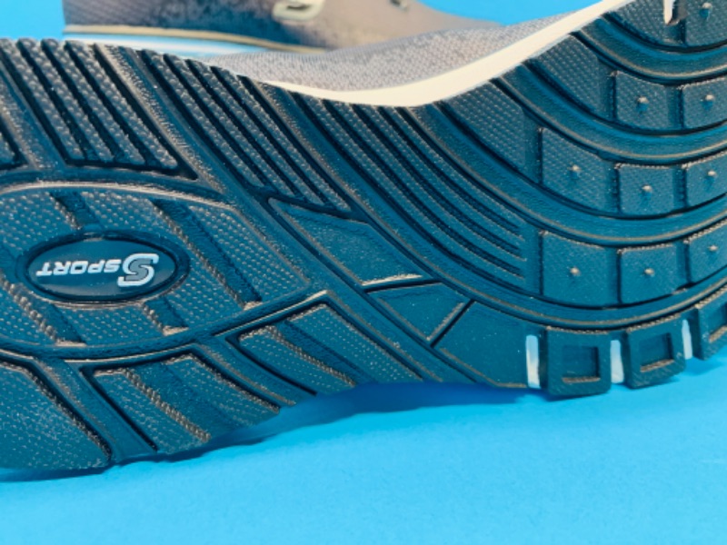 Photo 1 of 826995… sport by Skechers memory foam sneakers ladies size 9