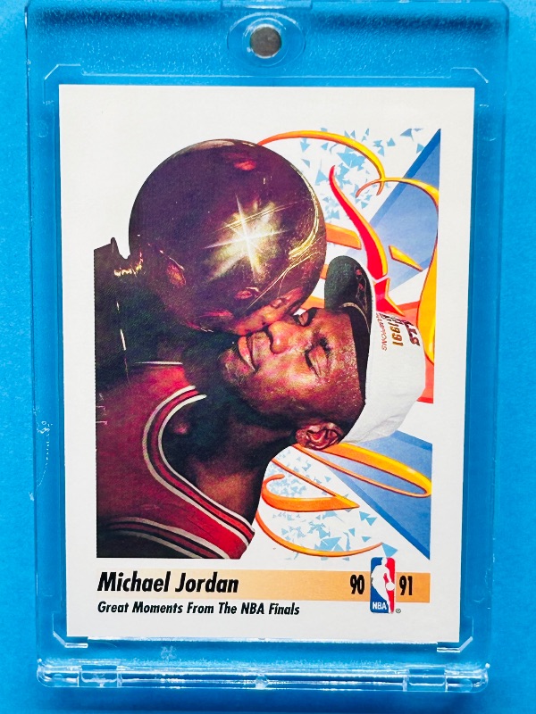 Photo 1 of 827488…Michael Jordan card 334  in hard plastic case 
