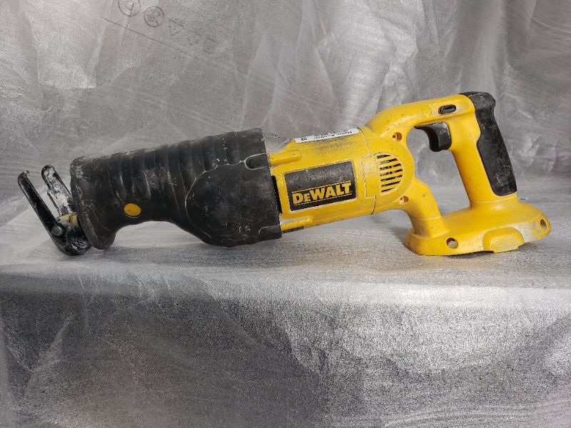 Photo 1 of Dewalt 18v sawzall (tool only)