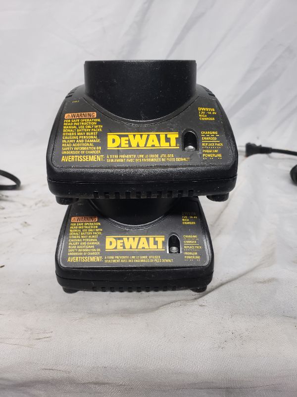 Photo 1 of 2 Genuine Dewalt Dw9118 7.2v-14.4v Nicd Charger (lot of 2)