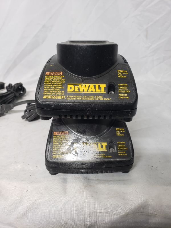 Photo 1 of 2 Genuine Dewalt Dw9118 7.2v-14.4v Nicd battery Charger (lot of 2)