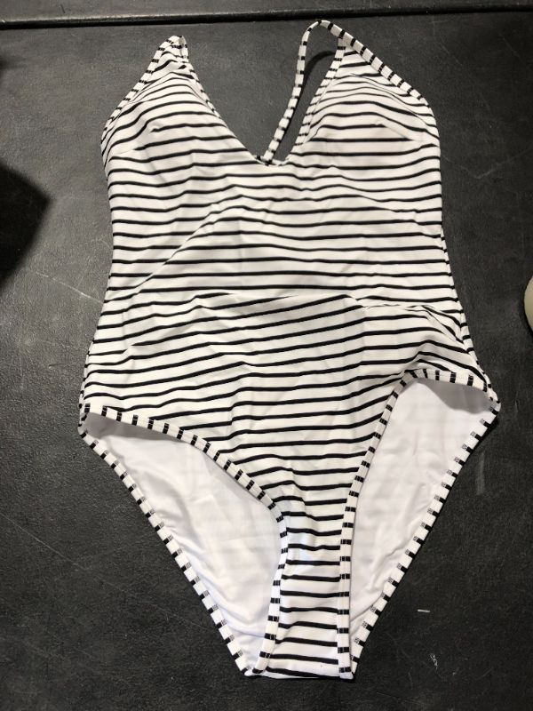 Photo 2 of cupshe one piece swimsuit size L