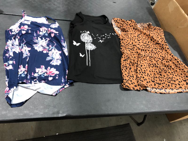 Photo 1 of 3 pack of women's styles of clothing 