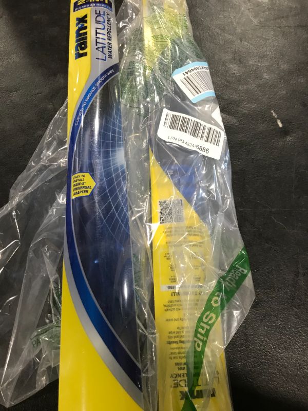 Photo 3 of 2pk Rain-X 24" Latitude Water Repellency Wiper Blade