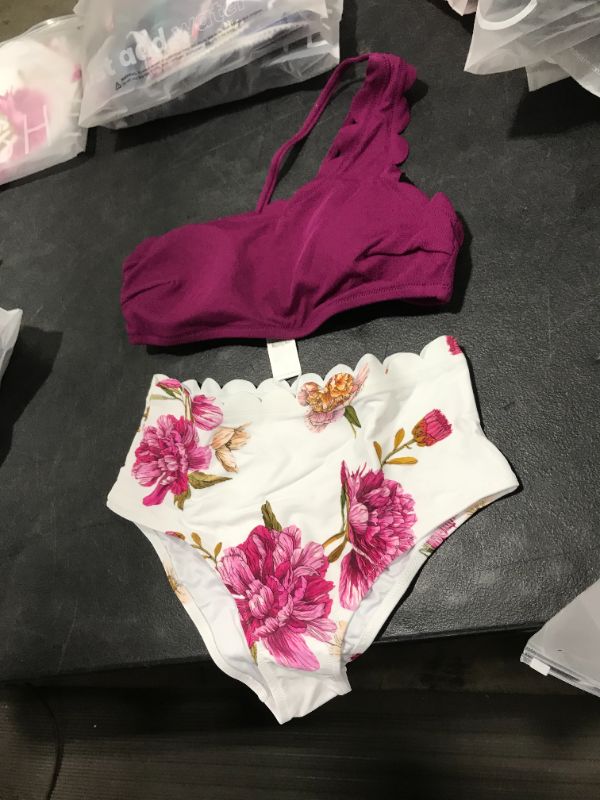 Photo 1 of CUPSHE WOMENS SWIM SUIT...SMALL...