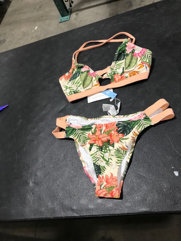 Photo 1 of CUPSHE WOMENS SWIM SUIT...MEDIUM...
