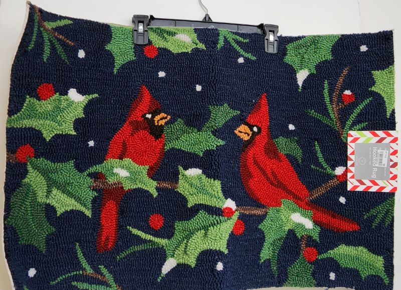 Photo 1 of MARTHA STEWART 20X30 HOLIDAY CARDINAL ACCENT RUG