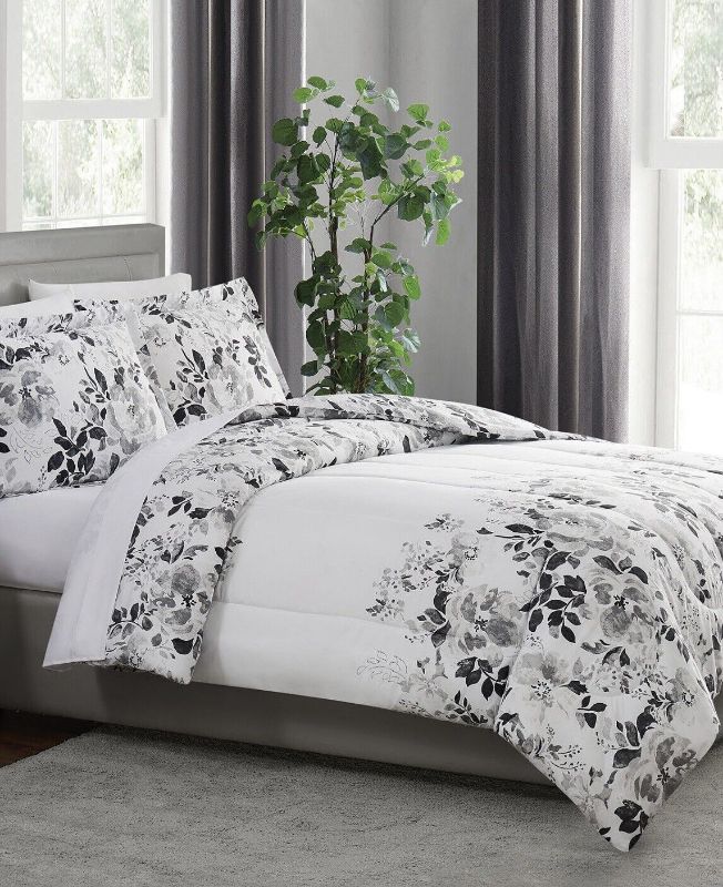 Photo 3 of FULL/QUEEN Monochromatic White/ Black  Reversible Floral Print Comforter + Sham Set