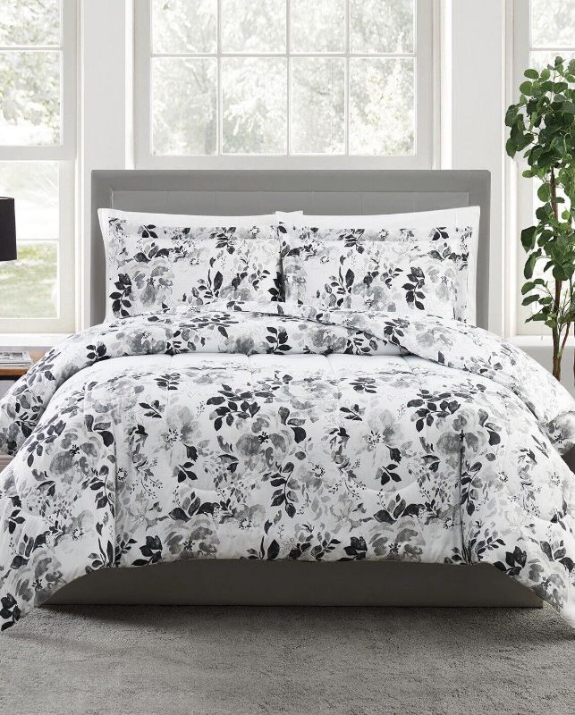 Photo 1 of FULL/QUEEN Monochromatic White/ Black  Reversible Floral Print Comforter + Sham Set