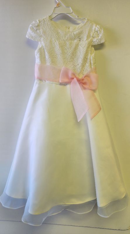 Photo 2 of SPECIAL OCCASION GIRL WHITE AND PINK DRESS SIZE 5