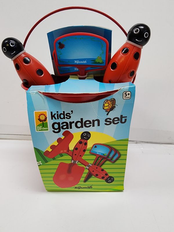 Photo 1 of Toysmith ladybug kids garden set 