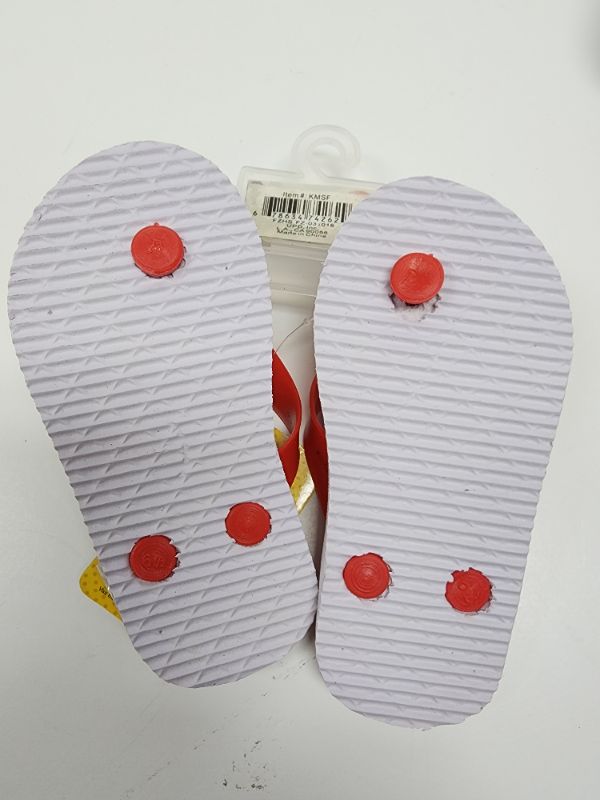 Photo 2 of SIZE 5/6 Disney Girls and Boys Mickey Mouse Flip Flop Sandals