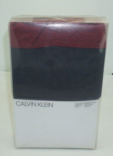 Photo 2 of CALVIN KLEIN 2 KING BURGUNDY & NAVY NICCOLO SHAMS