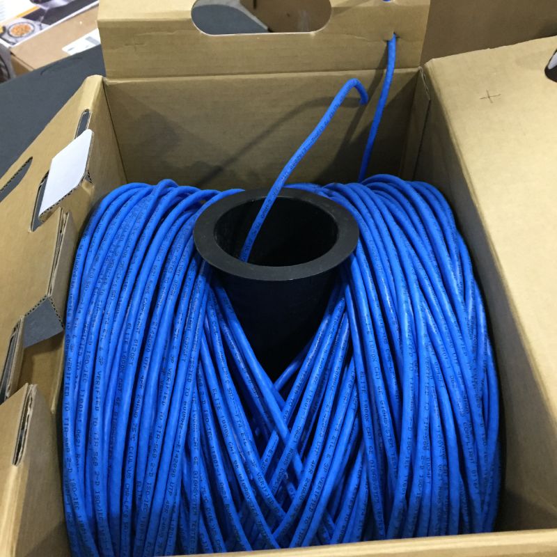 Photo 2 of CAT6E Riser (CMR), 1000ft, UTP 24AWG, Solid Bare Copper, 600MHz, UL Certified, Easy to Pull (Reelex II) Box, Bulk Ethernet Cable in Blue