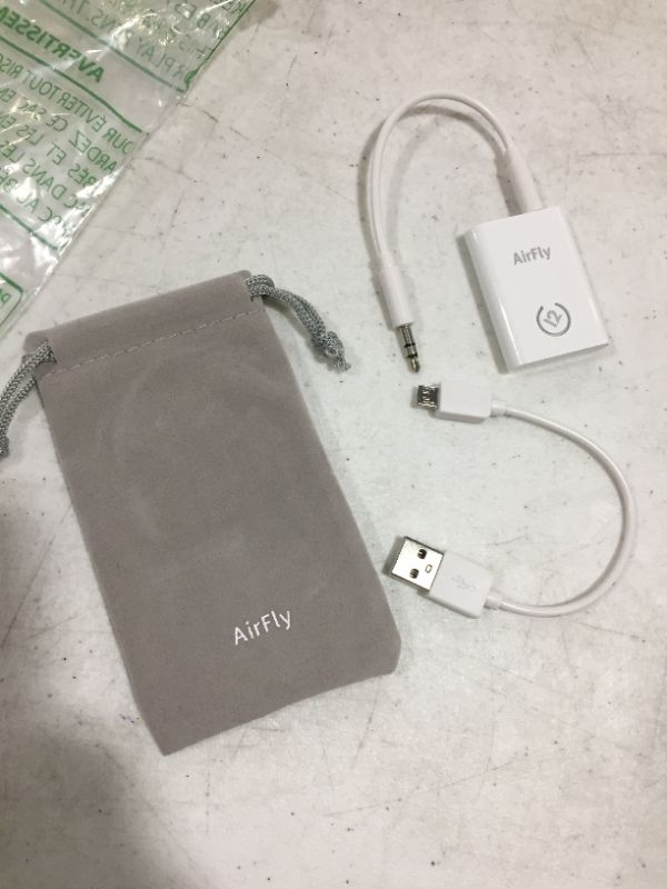 Photo 1 of Twelve South AirFly | Wireless transmitter to use Wireless/Noise-cancelling headphones in gyms or on airplanes
