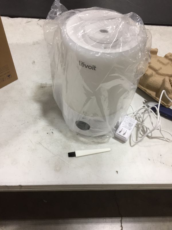 Photo 2 of LEVOIT Humidifiers for Bedroom, Smart Top Fill Cool Mist for Baby Nursery and Plants, Wifi and Alexa Control with Humidistat, Ultrasonic, Filterless, Essential Oil, 360° Rotation Nozzle, 3L, White
