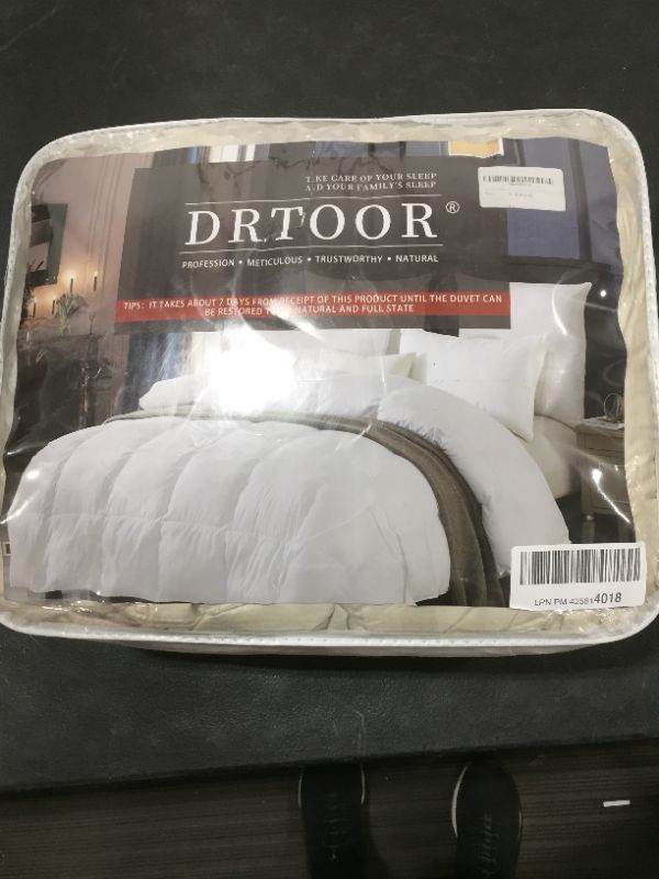 Photo 2 of Drtoor Goose Down Comforter Queen, White Winter Feather Duvet Insert, 100% Egyptian Cotton, 1200 Thread Count, 700+ Fill Power-90 x68