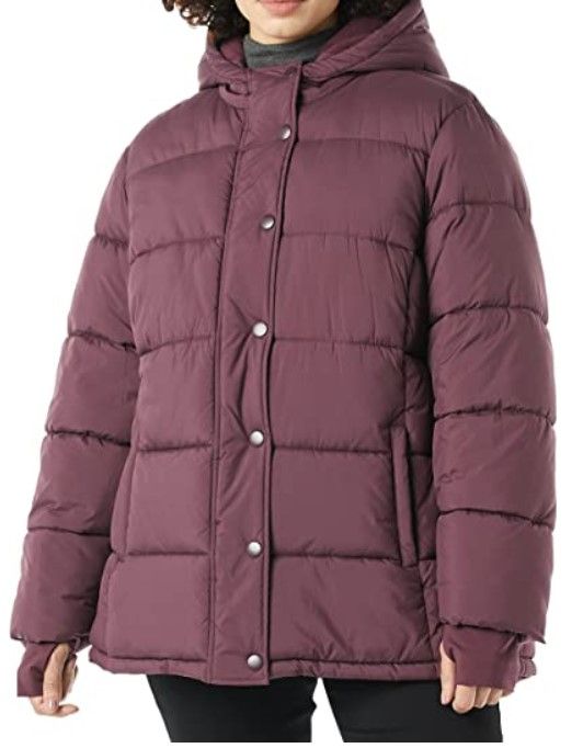 Photo 1 of Amazon Essentials Women's Plus Size Heavy-Weight Full-Zip Hooded Puffer Coat 3x