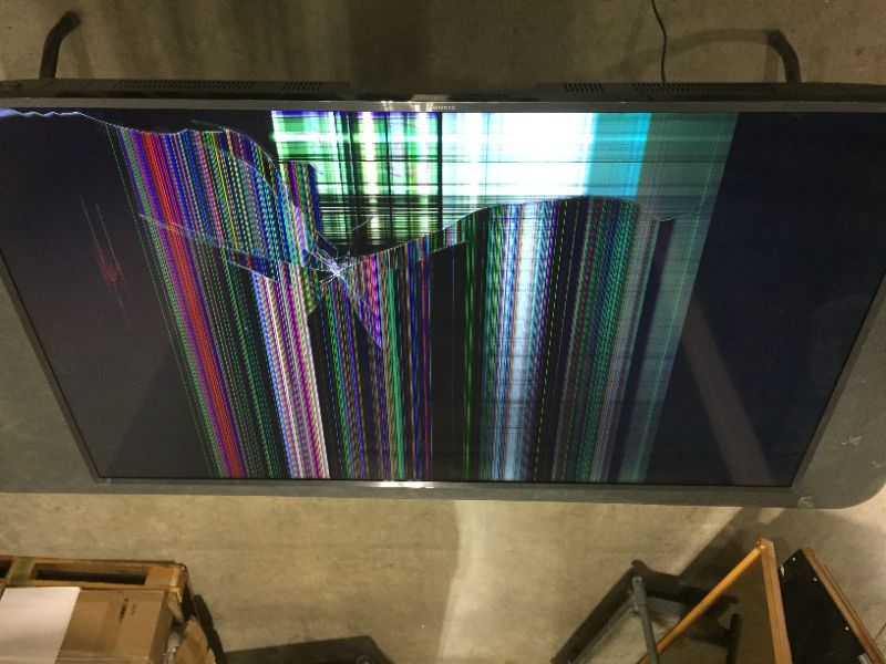 Photo 1 of SAMSUNG 55IN 2015 MODEL HG55ND890UF **Stand not included**
