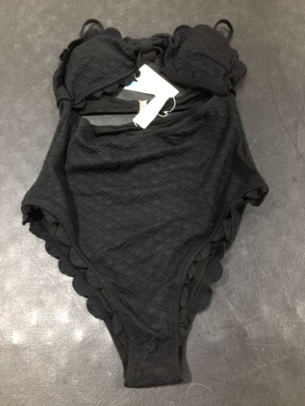 Photo 1 of Cupshe Black Knotted Scalloped One Piece Swimsuit XL

