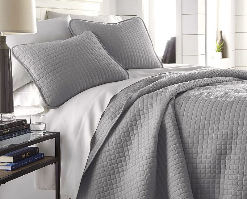 Photo 1 of FULL / QUEEN  - Vilano Springs Oversized Quilt Set - SOUTHSHORE FINE LINENS - Our most luxurious, softest and highest quality microfiber Quilt Sets. Made with high strength microfiber yarns, our fabric is long lasting, Shrinkage-free, and provides silky s