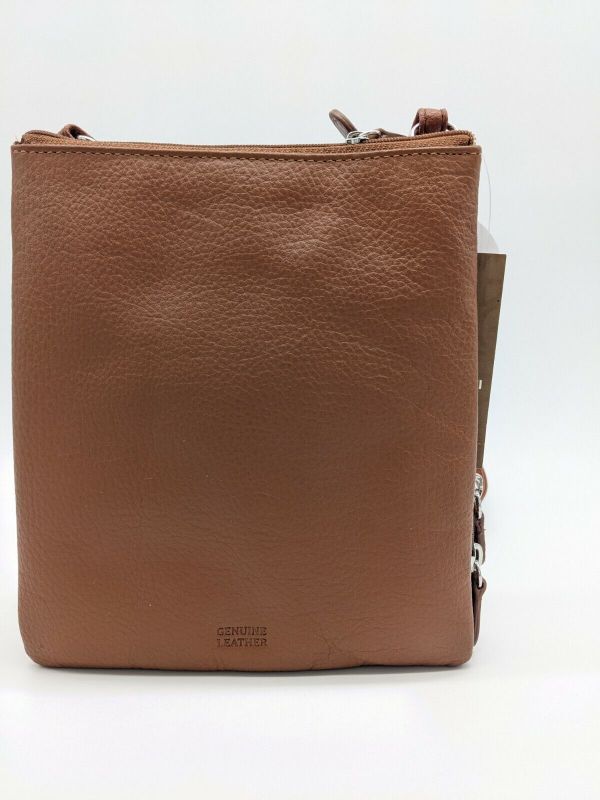 Photo 6 of GIANI BERNINI Dasher pebble leather triple zip women's crossbody organizer -TAN. GIANI BERNINI triple-zip dasher pebble genuine leather women's crossbody organizer bag purse
Carry the essentials in this every-day bag designed by Giani Bernini.
Solid brown