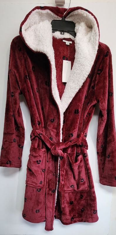 Photo 1 of SIZE XS JENNI Women's Printed Short Sherpa Hooded Robe, Created for Macy's