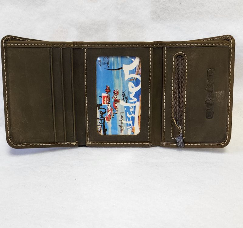 Photo 2 of QUICKSILVER MEN'S TRI-FOLD LEATHER WALLET 